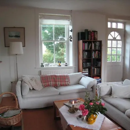 Bells - Charming Traditional Irish At Caragh Lake *